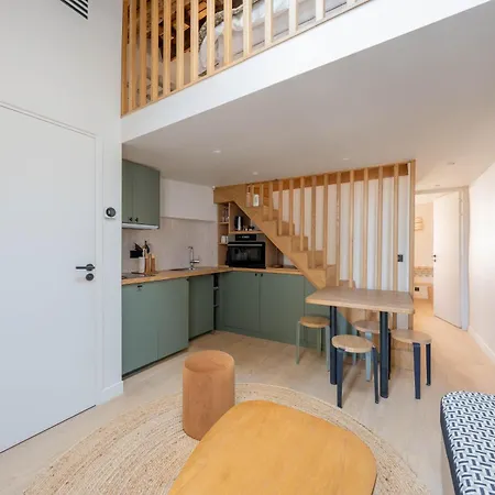 Sous Les Toits De Montmartre Apartment
