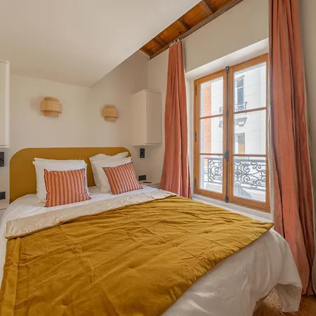 Sous Les Toits De Montmartre Apartment *